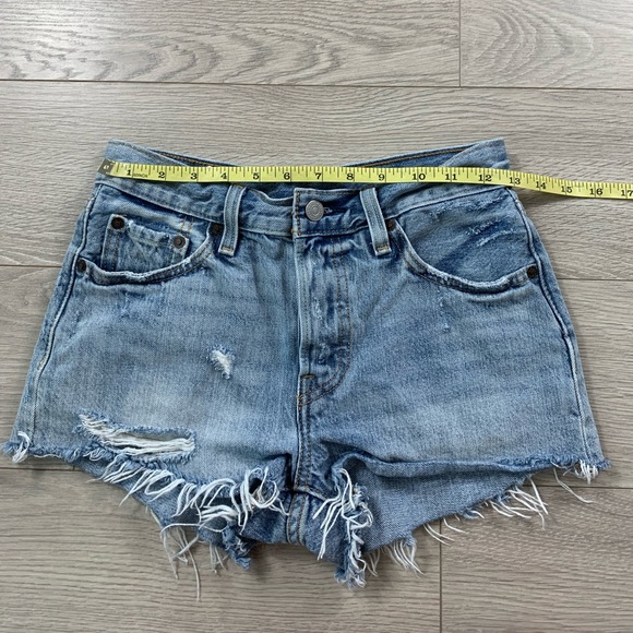 Levi’s 501 High Rise Raw Hem Cut Off Distressed Jean Shorts - Picture 10 of 12